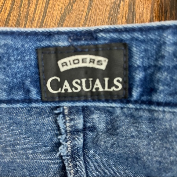 Riders Casuals Vintage Size 10 Denim High Rise Mom Shorts Slant Pocket Wide Leg - Picture 6 of 9